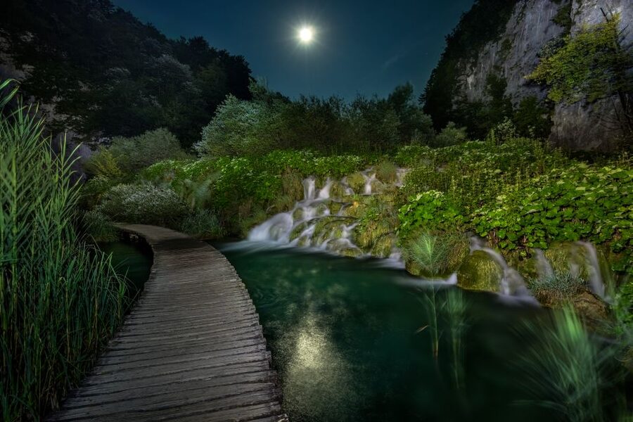 Plitvice Lakes Private Guided Tour - The full route through the Lower and Upper Lakes