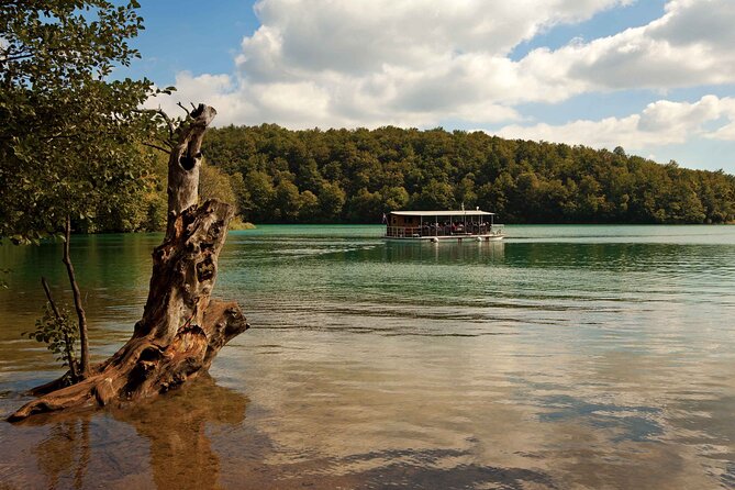 Plitvice Lakes Private Guided Walking Tour - What the guides add