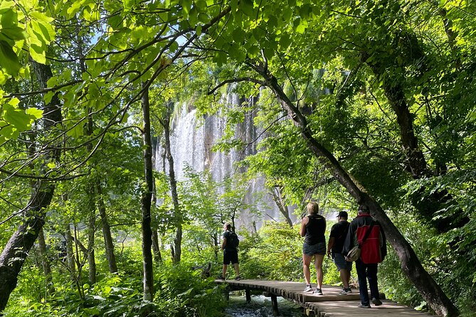 Plitvice Lakes with Ticket & Rastoke Guided Tour from Zagreb - Why Plitvice works as a day trip from Zagreb