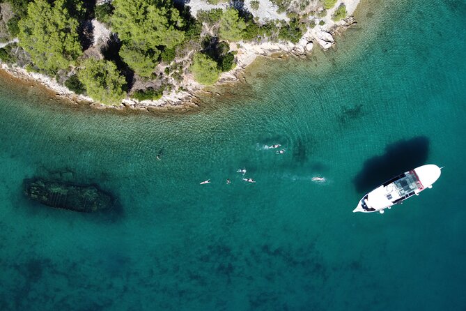 Podstrana and Jesenice, Boat trip to Brač and Šolta with lunch - Who will enjoy this boat trip most