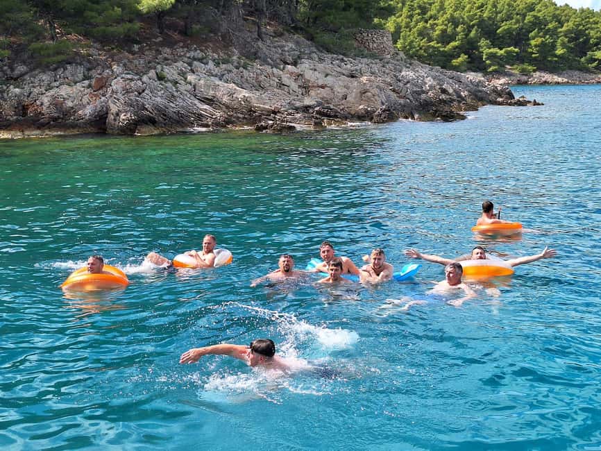 Podstrana: Full-Day Boat Trip to Brač and Shipwreck Kontesa - What to pack for the day