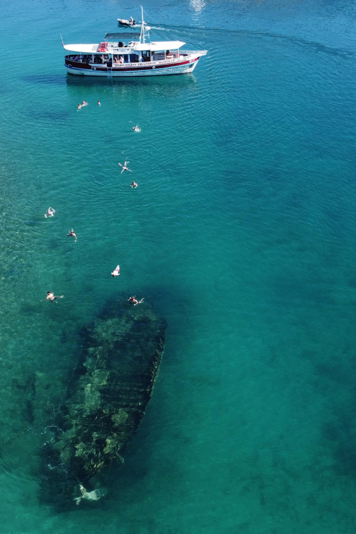 Podstrana: Full-Day Boat Trip to Brač and Shipwreck Kontesa - The morning sail to Sutivan