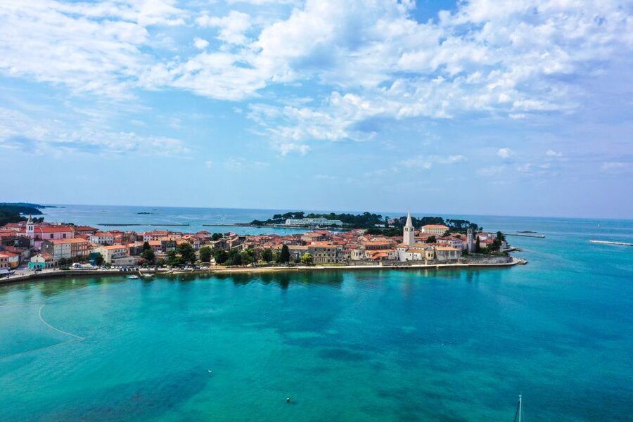 Poreč: Panoramic Morning Cruise Among 20 Islands with Drinks - Drinks, crew personality, and the onboard mood