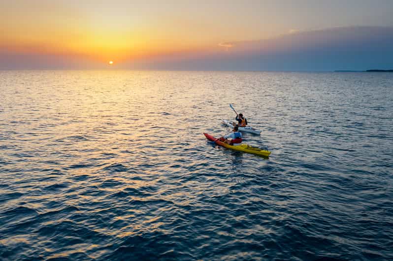 Poreč: Sea Kayaking Sunset Tour - Following Poreč’s coast toward the Old Town