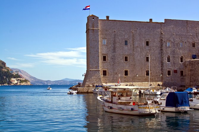 Private 2 hours Walking Tour Games of Thrones in Dubrovnik - Luza Square: A Short Introduction to the Old City
