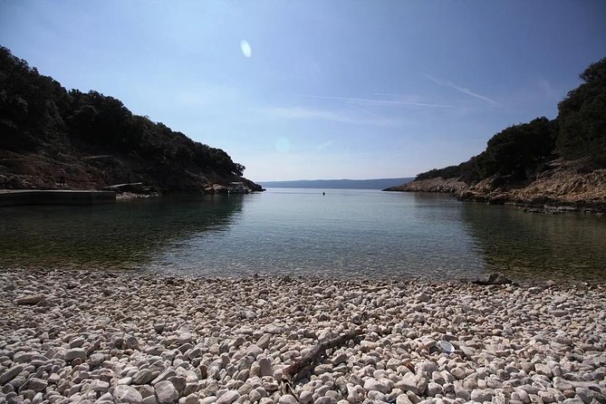 Private 7,5h Plavnik Island & Wild Bays Full-day Boat Trip - Who should book this day on the water