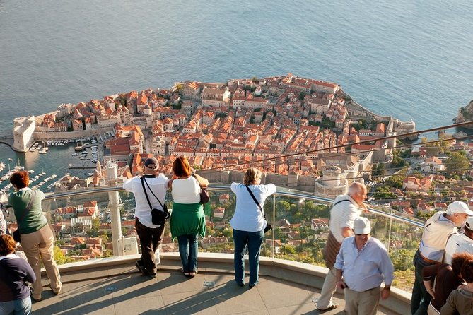 Private Arrival Transfer: Dubrovnik Airport to Dubrovnik, Orebić - The important difference between Dubrovnik, Orebić, and Korčula