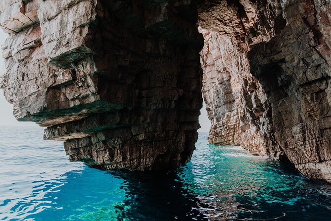 Private Blue cave, Mamma Mia and Hvar, 5 islands tour from Split - Skippers, safety, and what the boat day feels like