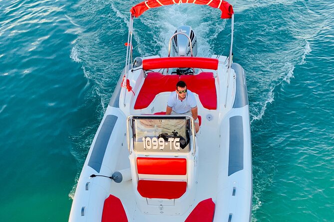 Private Blue Lagoon and island Solta speedboat tour - FULL DAY - Nečujam adds a shipwreck to the day