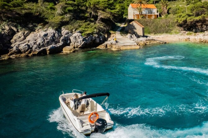 Private Boat Tour-Elafiti islands,Blue and green cave,Sandy Beach - The guides make or break the private format