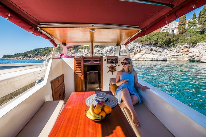 Private boat tour- explore the islands, find hidden caves and try snorkelling - Key points to know before you go