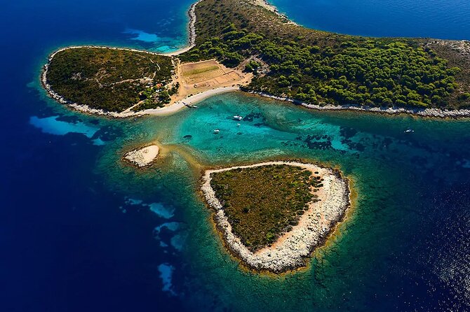 Private Boat Tour from Hvar - Blue and Green cave, Vis, and the Pakleni islands - Key points to know before you book