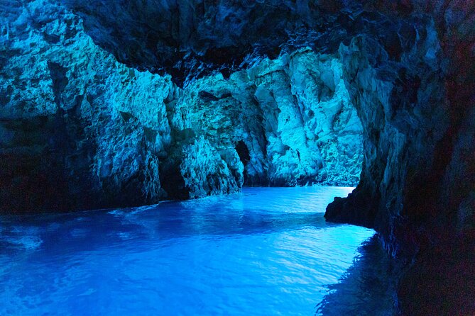 Private Boat Tour from Hvar - Blue and Green cave, Vis, and the Pakleni islands - Stiniva Cove: Vis at its most dramatic