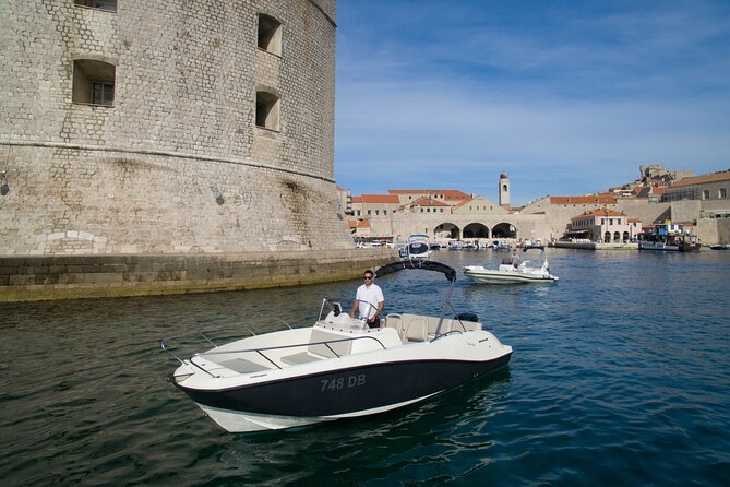 Private boat tour to Elafiti islands and south part of Mljet 8h. ALL INCLUDED - Starting with Dubrovnik’s walls from the sea