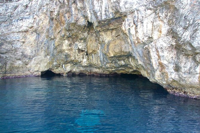 Private Boat Tours Dubrovnik Elaphiti islands & Blue cave - The captains matter more than the schedule