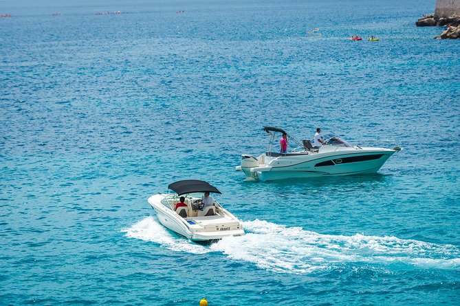 Private Boat Tours Dubrovnik Elaphiti islands & Blue cave - Šunj Beach: sandy shore with a wet arrival