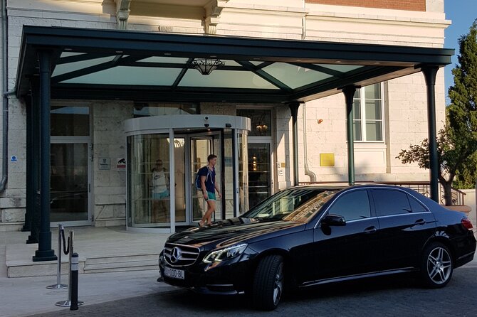 Private Departure Transfer - Dubrovnik to Dubrovnik Airport - Airport pickup and the meet-and-greet arrangement