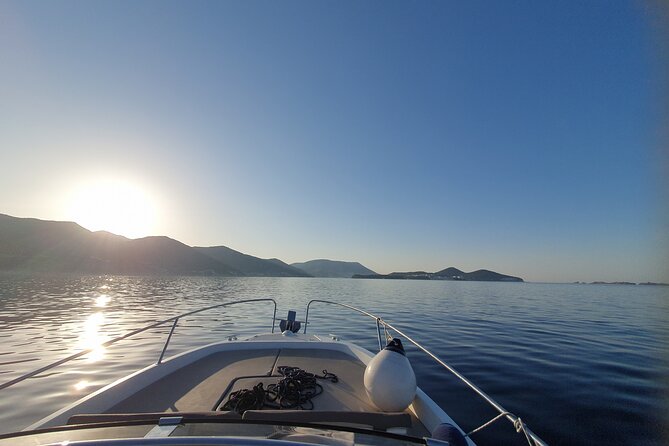 Private Local Guided Speedboat Tour in Dubrovnik Archipelago - Šunj Beach and one hour on the sand