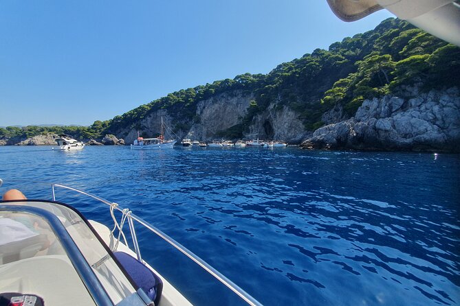 Private Local Guided Speedboat Tour in Dubrovnik Archipelago - Drinks, equipment, and practical comfort