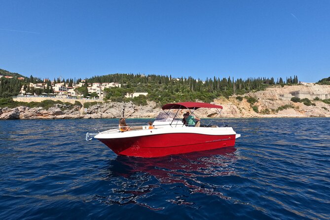 Private luxury speedboat tour-Islands, caves, beaches, snorkeling - Key things to know before booking