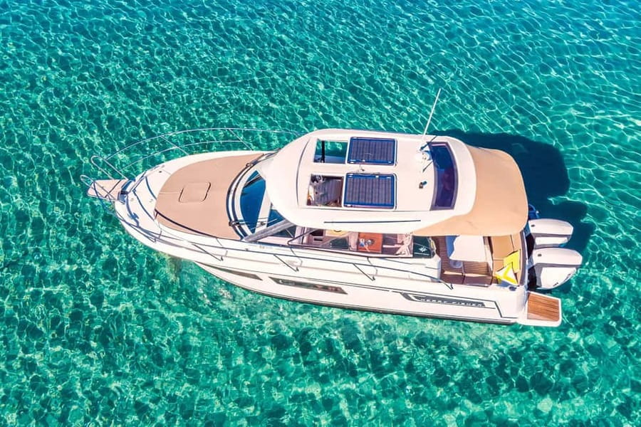 Private speedboat tours Sea Symphony - What the private boat changes
