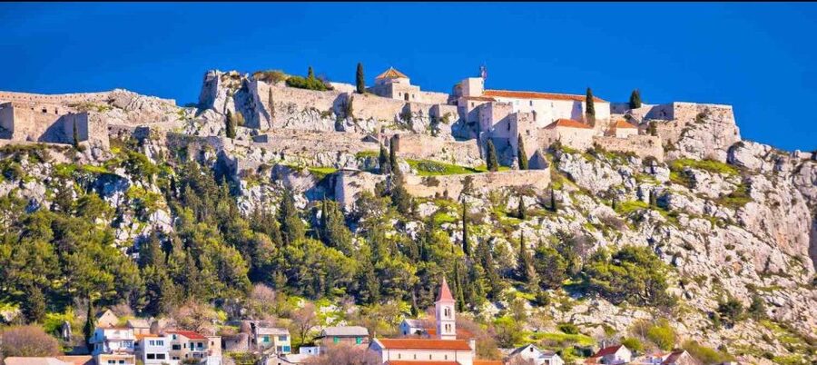 Private Split and Klis Fortress: A Unique Shore Excursion - What the guide adds to the day