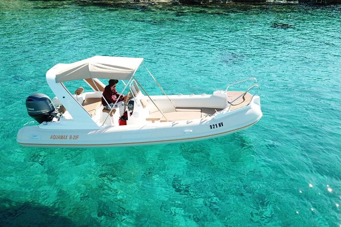 Private Tour of Red rocks, Pakleni Islands and Hvar's Southern Beaches - What the price really means for your group