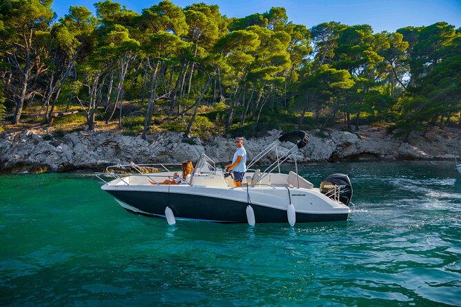 Private Tour: Wine & Sunset Experience at boat - Local wine, simple comforts, and what to bring