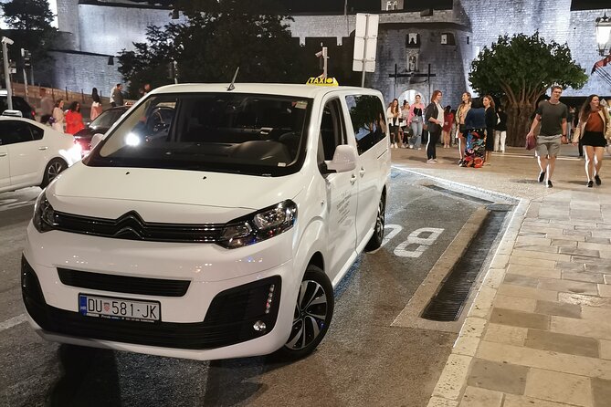 Private Transfer by 8 seats van from and to Dubrovnik Airport - Hotel and Accommodation Pickup