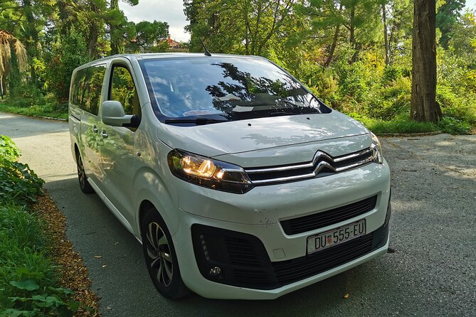Private transfer from Dubrovnik to Medjugorje - The drivers: friendly service matters on a long ride