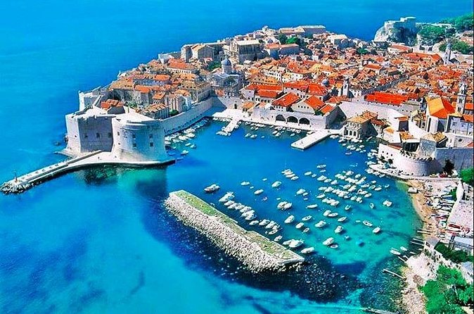 Private Walking Tour through the Old Town of Dubrovnik - What the guide adds to the walk