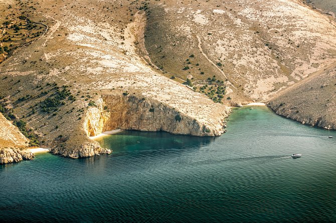 Private Wild Bays Boat Trip with Captain Bobo - Meeting point, access, and useful booking details