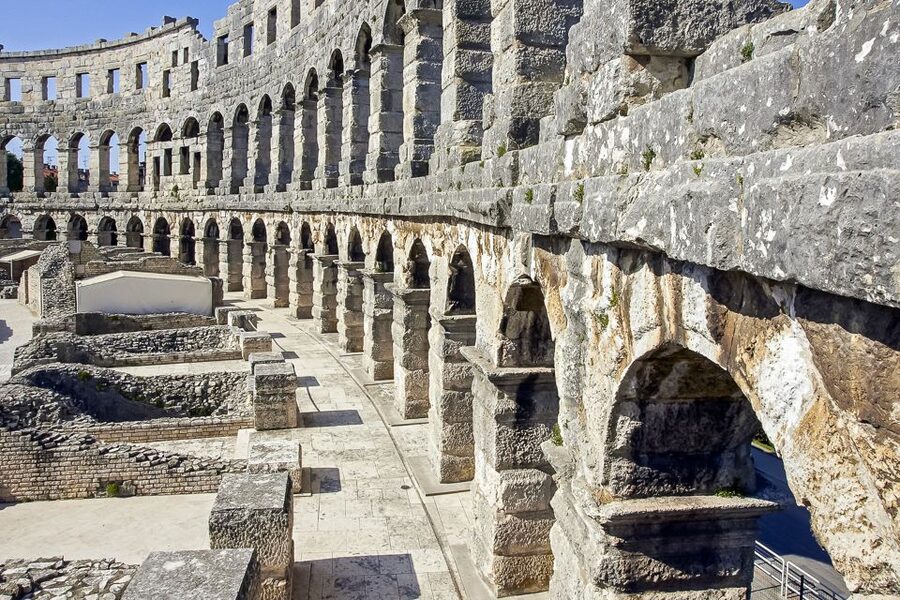Pula: Arena Entrance Ticket - The Arena Floor and the Gladiator Story