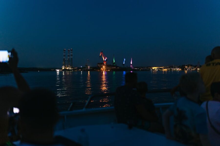 Pula: Brijuni Sunset Dolphin Cruise with Dinner & Drinks - Returning to Pula after sunset