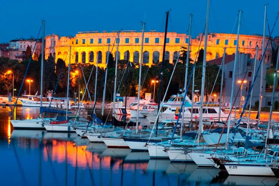 Pula: Harbor Cruise with unlimited Drinks - Booking details that affect your plans