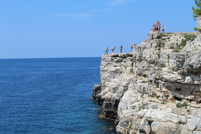 Pula Highlights Bike Adventure - Verudela Canyon and optional cliff jumping