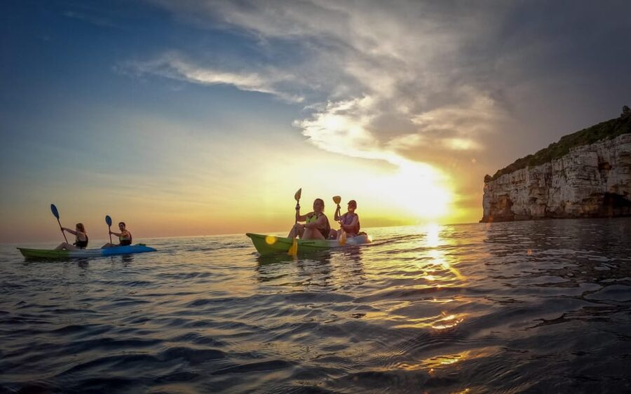 Pula: Kayaking,Snorkeling, Cliff jumping Tour with Wetsuit - A half-day on Pula’s clear coastal water