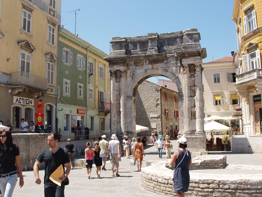 Pula: Old Town Walking Tour for Foodies with Dinner and Wine - Why the guide matters in Pula