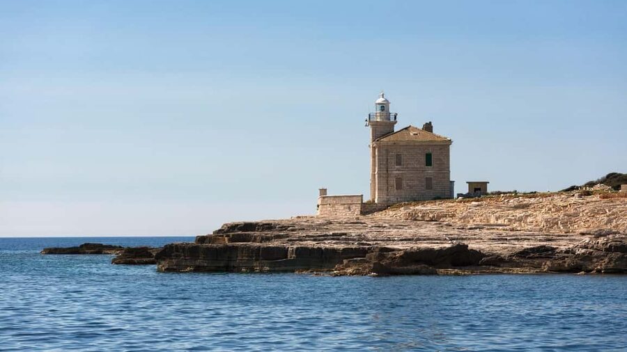 Pula: Private Brijuni Tour With Swimming, Dinner & Drinks - Swimming in a bay with time to cool off