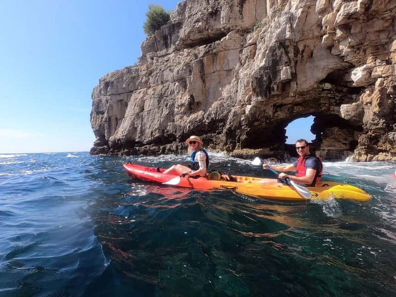 Pula: Sea Adventure – Boat, Kayak, Snorkeling & Cliff Jumps - Who should book this sea adventure