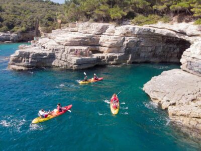 Pula: Sea Adventure – Boat, Kayak, Snorkeling & Cliff Jumps