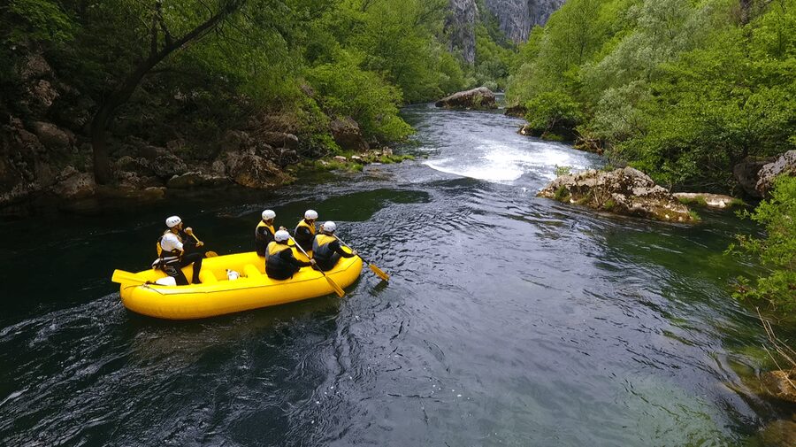 Rafting on the Cetina river - How the trip works for families and mixed groups