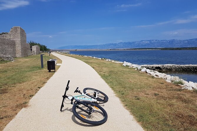 Rent a Bike in Zadar - Helmet, Lock and city map included - Small details that make the rental easier