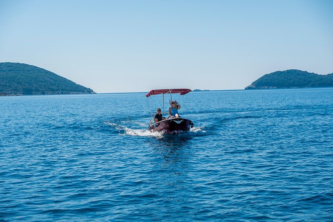 Rent a small boat without skipper - explore the islands and find hidden caves - Caves, coves, and the Blue Cave option