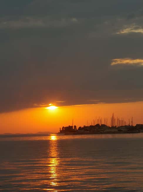 Romantic Sunset tour around Zadar with Drinks - The slow cruise along Zadar’s city coast