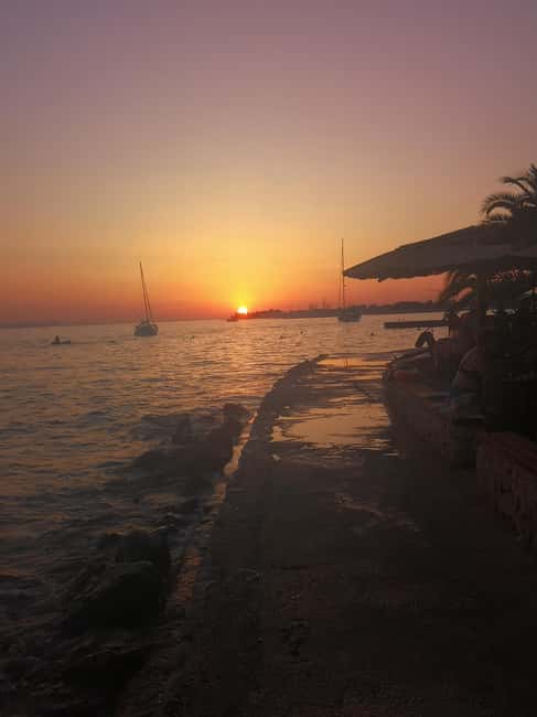 Romantic Sunset tour around Zadar with Drinks - Who will enjoy this cruise most?