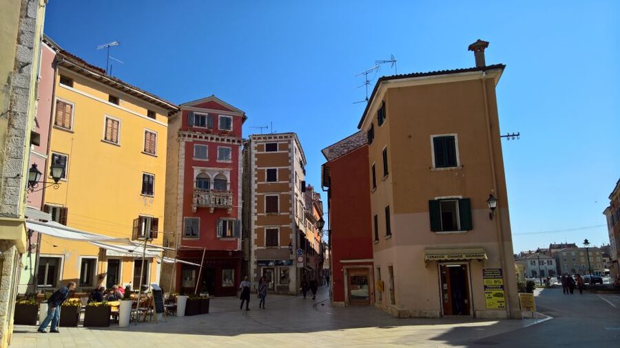 Rovinj: Guided Walking Tour - Climbing the old walls toward Saint Euphemia