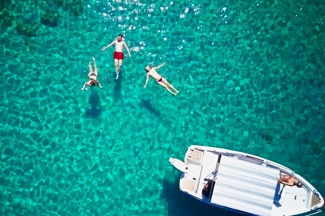 Sail, see, stop, photograph (4 hours) - Is $378.46 good value for four people?