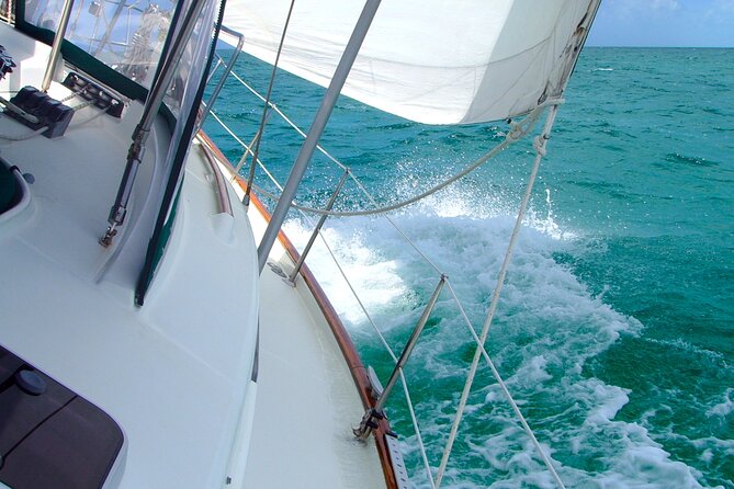 Sailboat tour to the islands - The price and what it really covers
