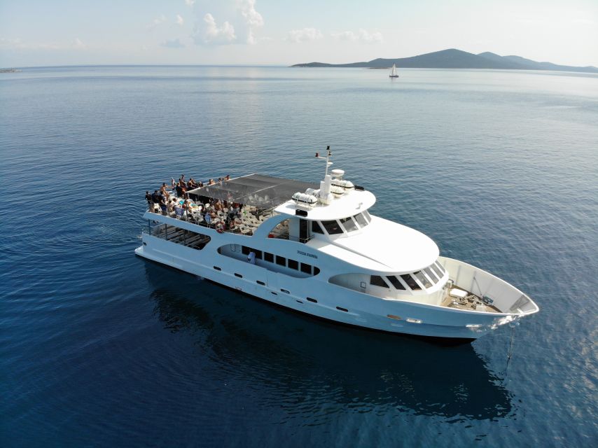Sakarun Beach Full-Day Guided Tour from Zadar - Arriving on Dugi Otok by way of Božava or Soline